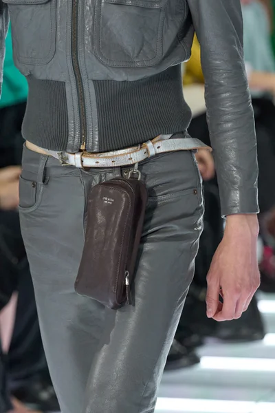 Look 30